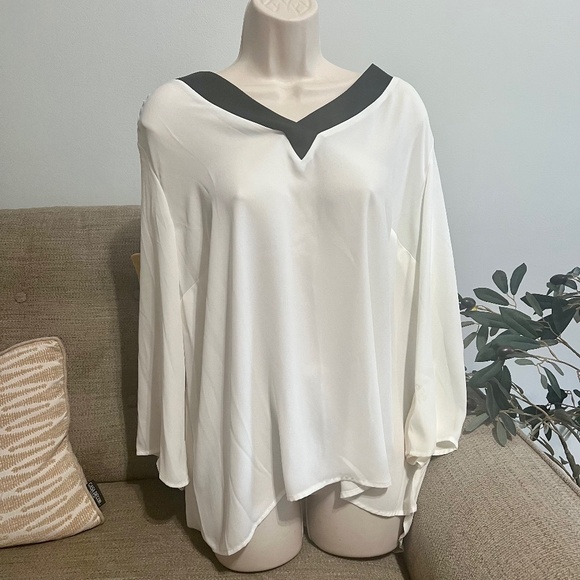 Kaari Blue Tops - Kaari Blue Curvy Flowing Top